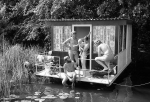 Hausboot auf dem Scharmützelsee in Brandenburg, 1972